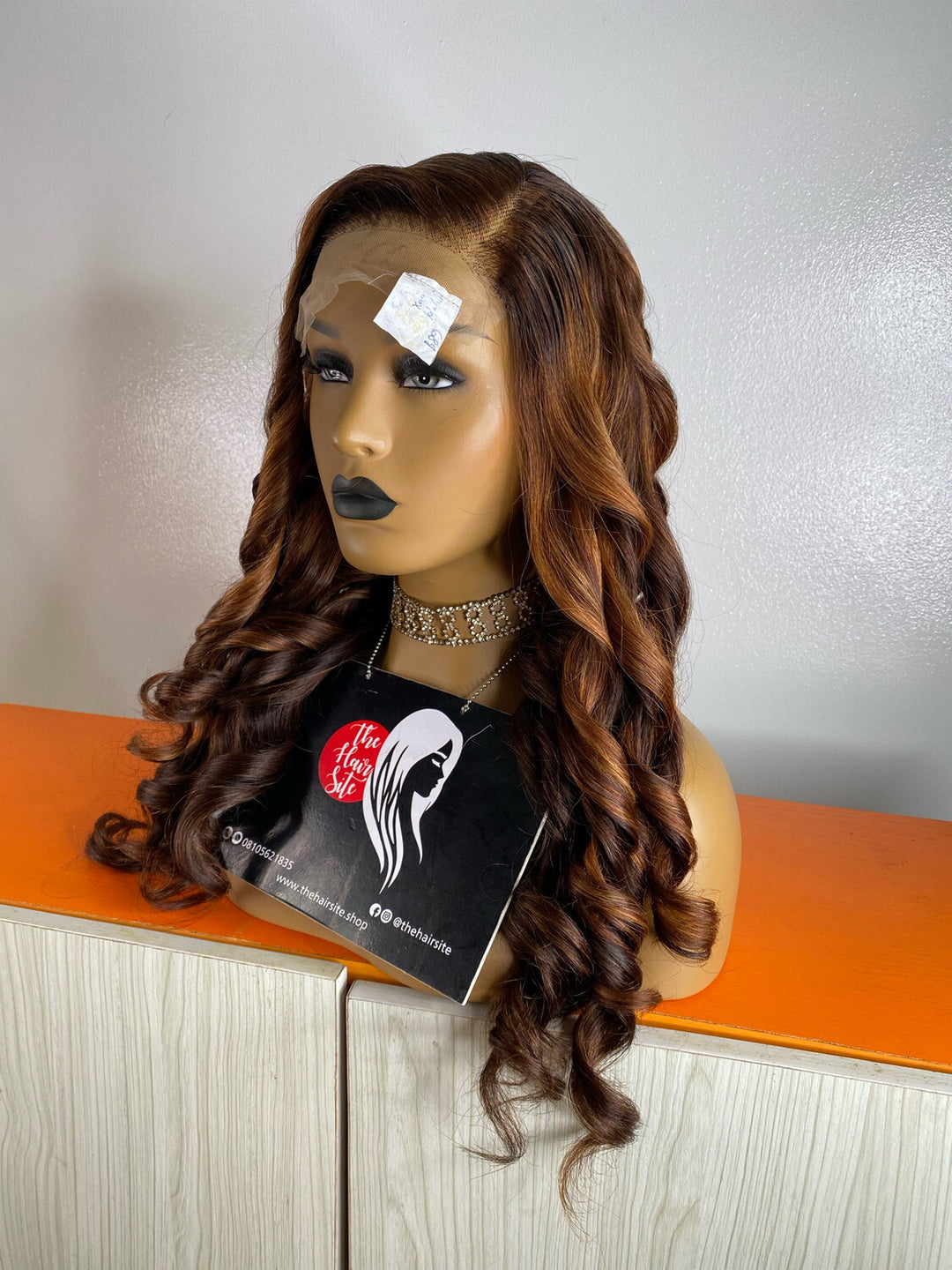 brown wavy  6 x 6 glueless lace frontal wig